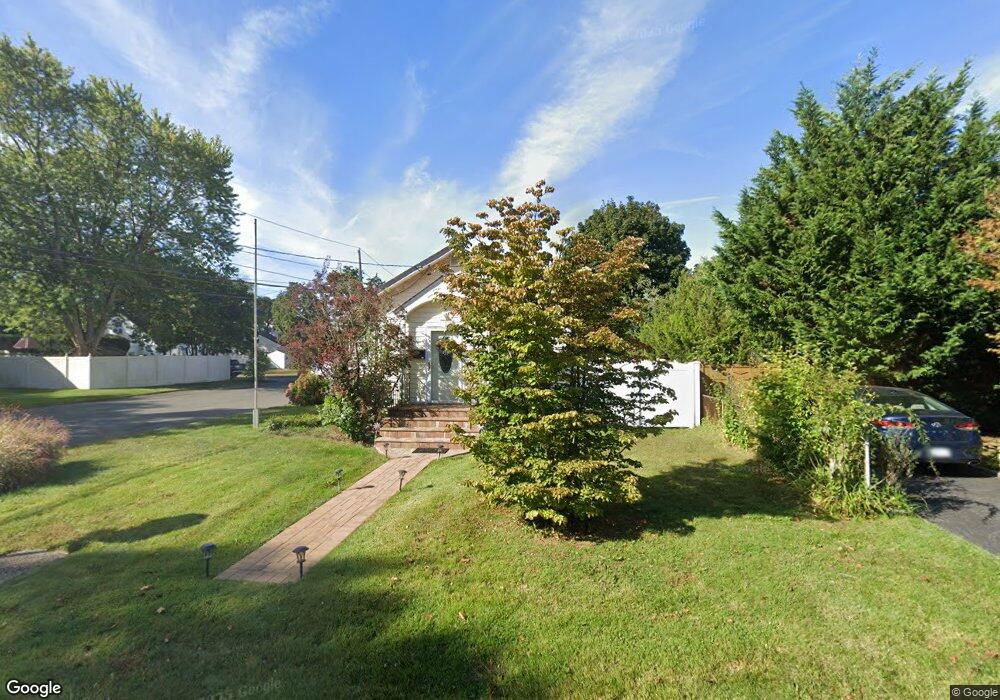 122 Roosevelt Ave, Islip, NY 11751 - photo 1