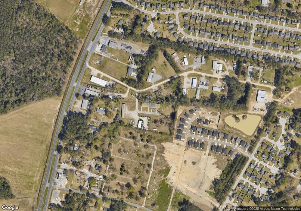 132 E Industrial Park Blvd, Florence, SC 29505 - photo 1