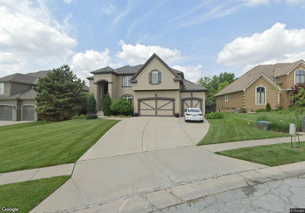 9606 Deer Run St, Lenexa, KS 66220 - photo 1