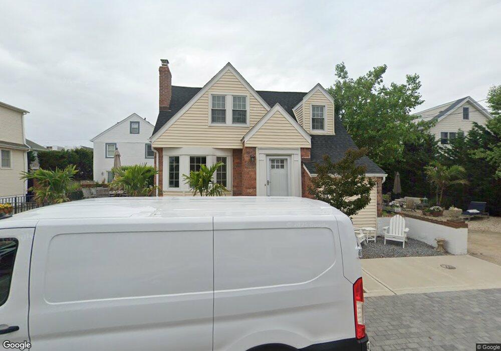 127 Inwood Ave, Point Lookout, NY 11569 - photo 1