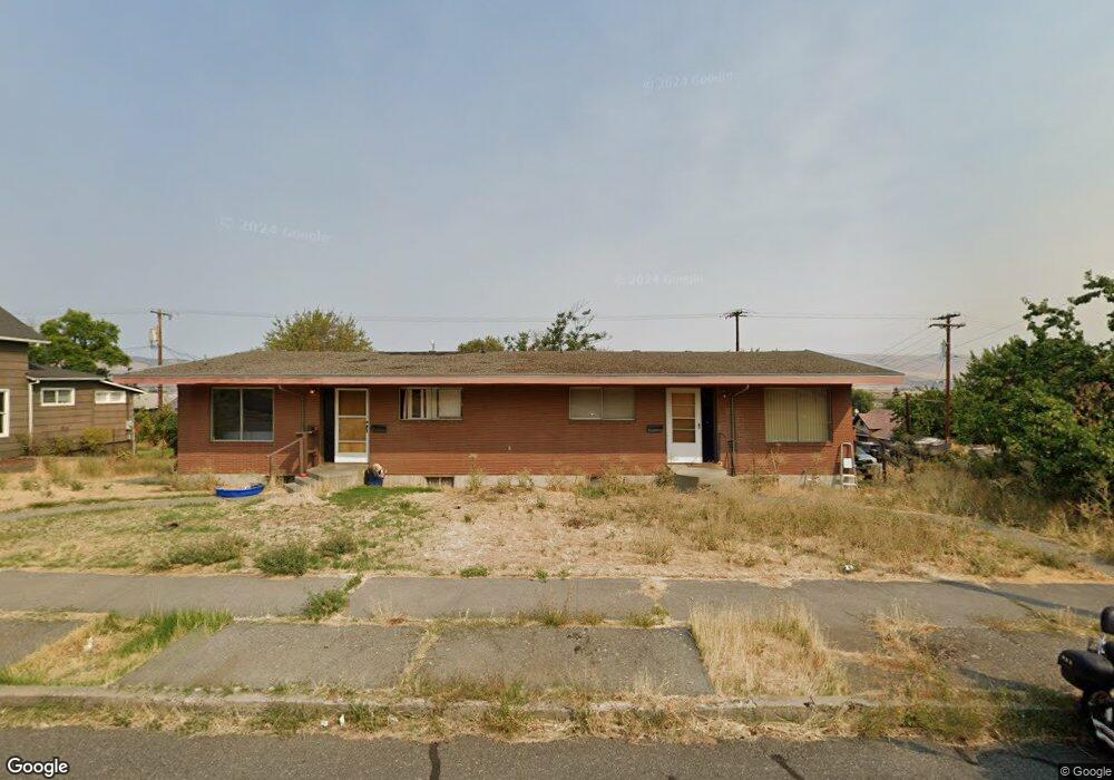 1121 E 11th St, the Dalles, OR 97058 - photo 1