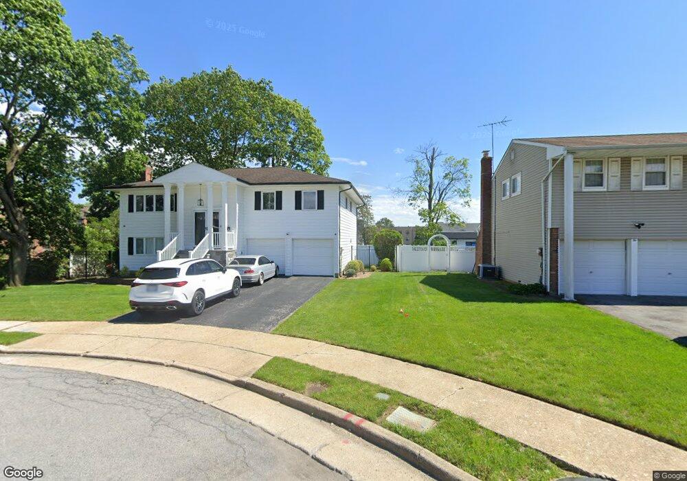 4 Ryan Ct, Hempstead, NY 11550 - photo 1