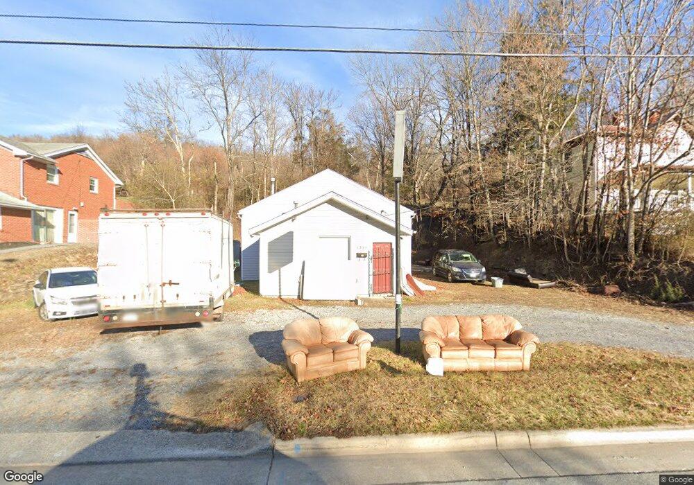1335 E Main St, Waynesboro, VA 22980 - photo 1