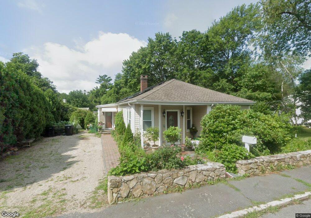 9 Thatcher St, South Dartmouth, MA 02748 - photo 1