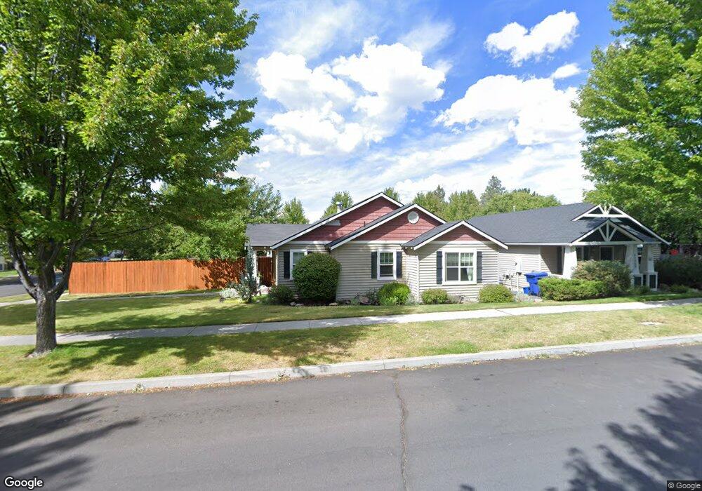 61092 Larkspur Loop, Bend, OR 97702 - photo 1