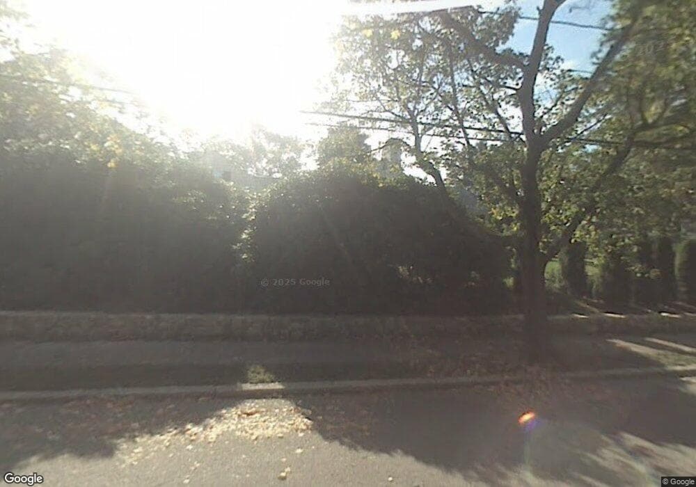 84 Bigelow Rd, West Newton, MA 02465 - photo 1