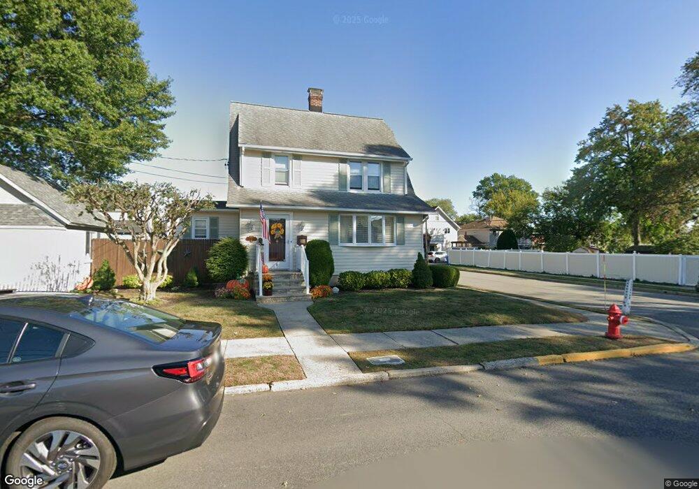 3 Jenessee Ct, Woodbridge, NJ 07095 - photo 1