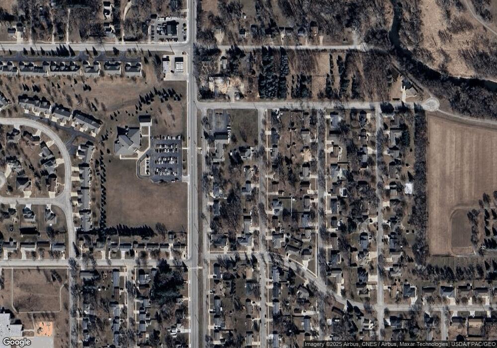 1806 11th St SW, Austin, MN 55912 - photo 1