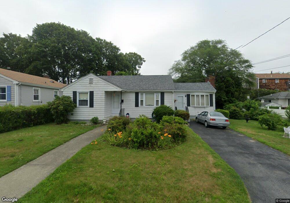 8 Magnolia St, Bristol, RI 02809 - photo 1