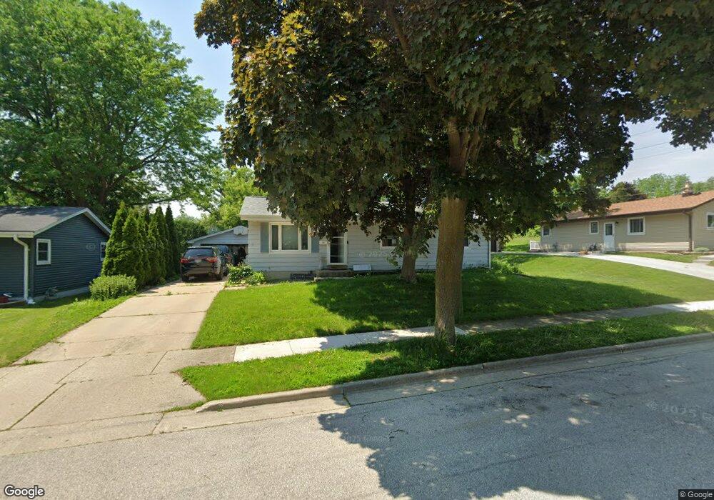 1316 Atlantic Dr, Waukesha, WI 53186 - photo 1