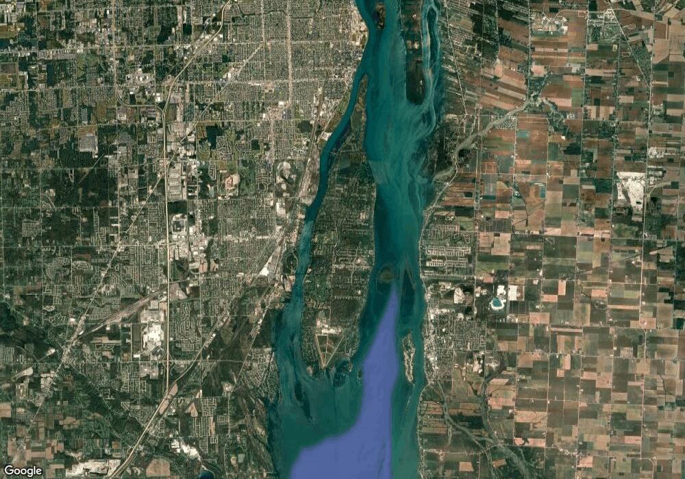 19465 Lighthouse Point, Grosse Ile, MI 48138 - photo 1