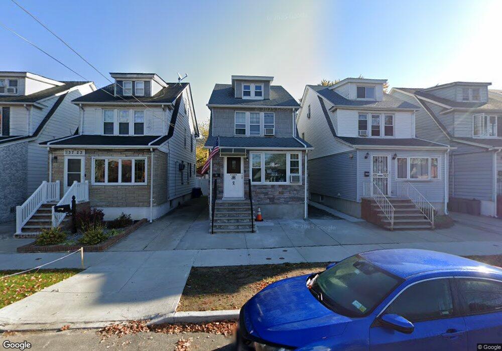13725 96th St, Ozone Park, NY 11417 - photo 1