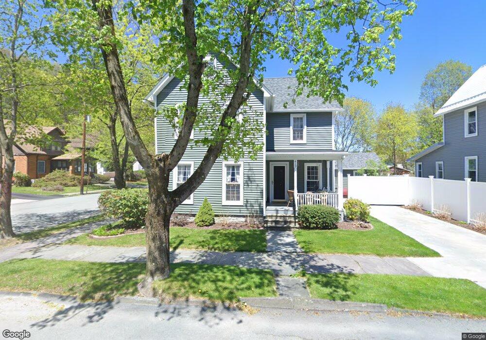 419 15th St, Honesdale, PA 18431 - photo 1