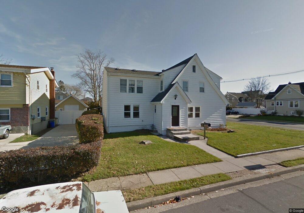 91 Nassau Ave, Freeport, NY 11520 - photo 1