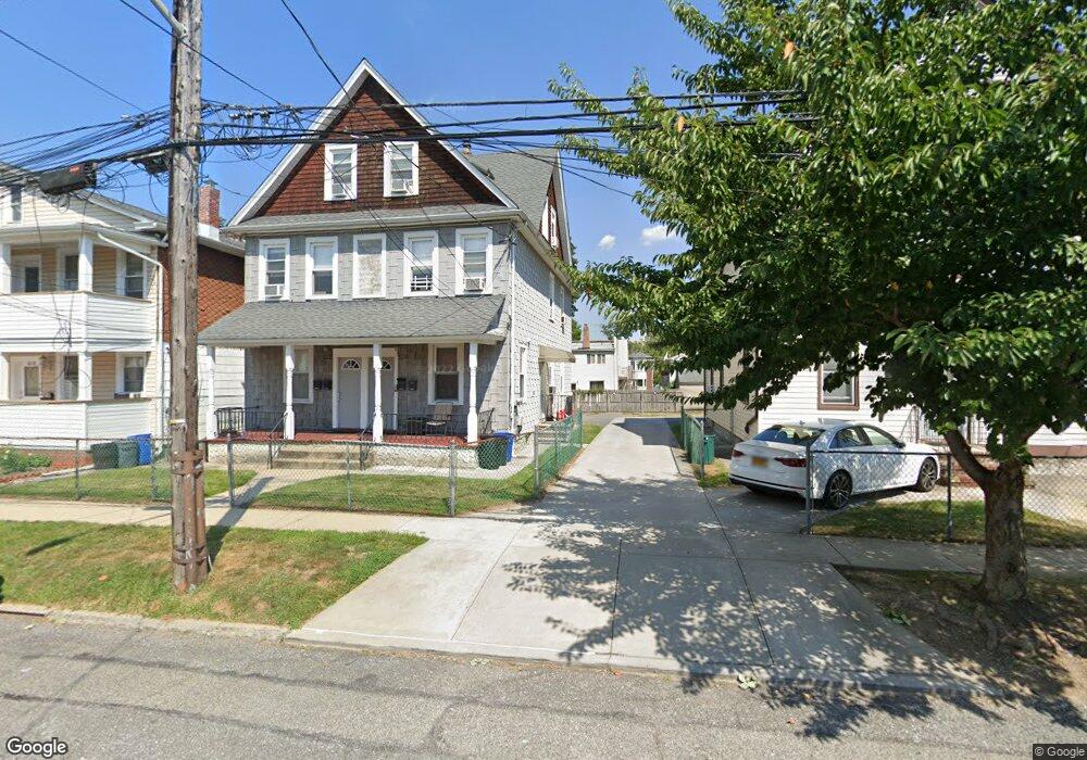 36-31 214th Place unit 2, Flushing, NY 11361 - photo 1