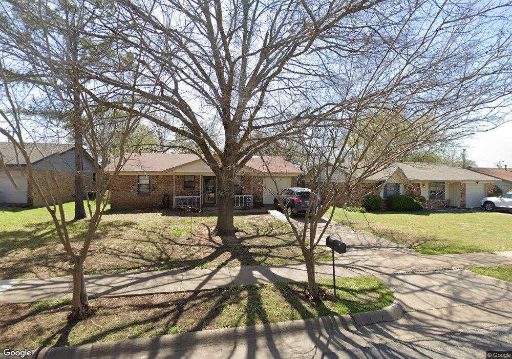 1417 Roberts Ave, Cleburne, TX 76033 - photo 1