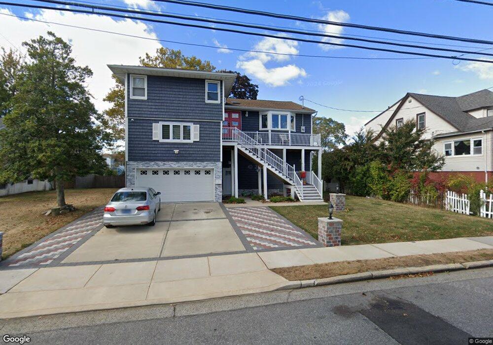 150 Nassau Ave, Freeport, NY 11520 - photo 1