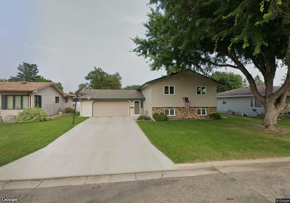 320 17th Ave NE, Jamestown, ND 58401 - photo 1