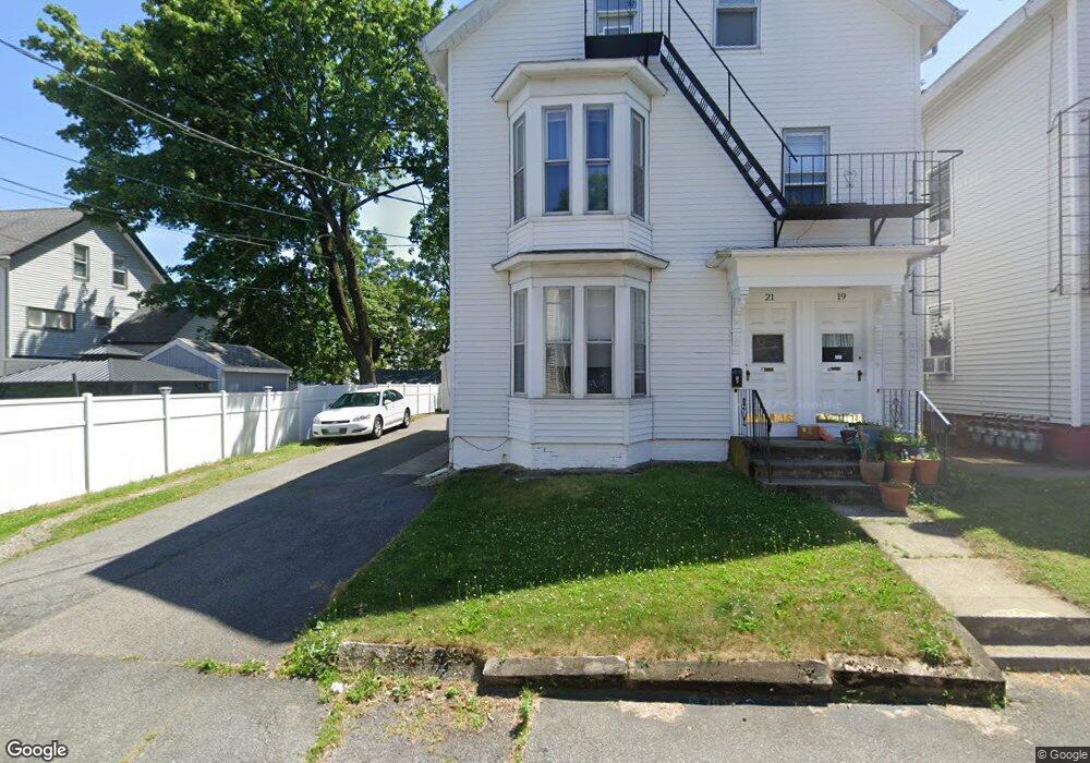 19 Angle St, Pawtucket, RI 02860 - photo 1