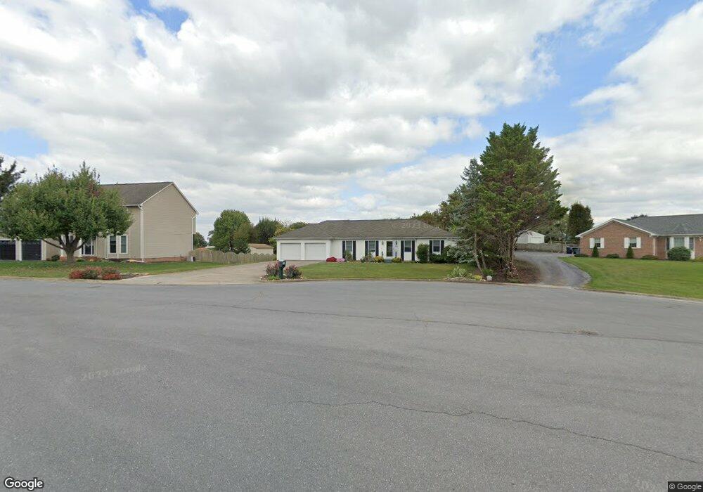 831 Pheasant Ct, Harrisonburg, VA 22802 - photo 1