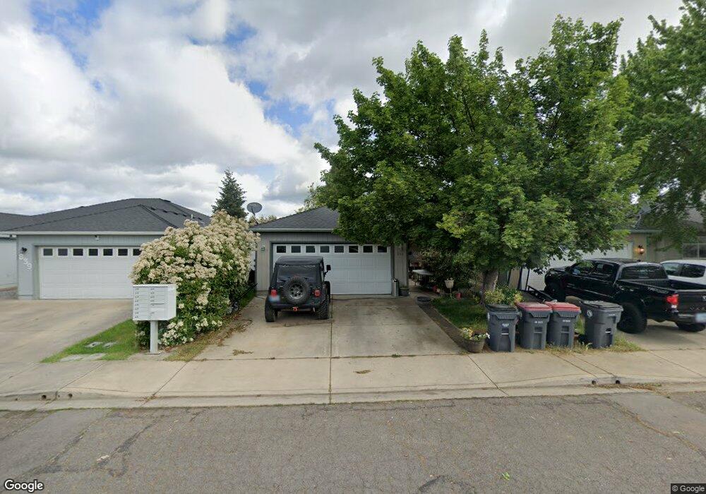 843 Columbine Way, Central Point, OR 97502 - photo 1