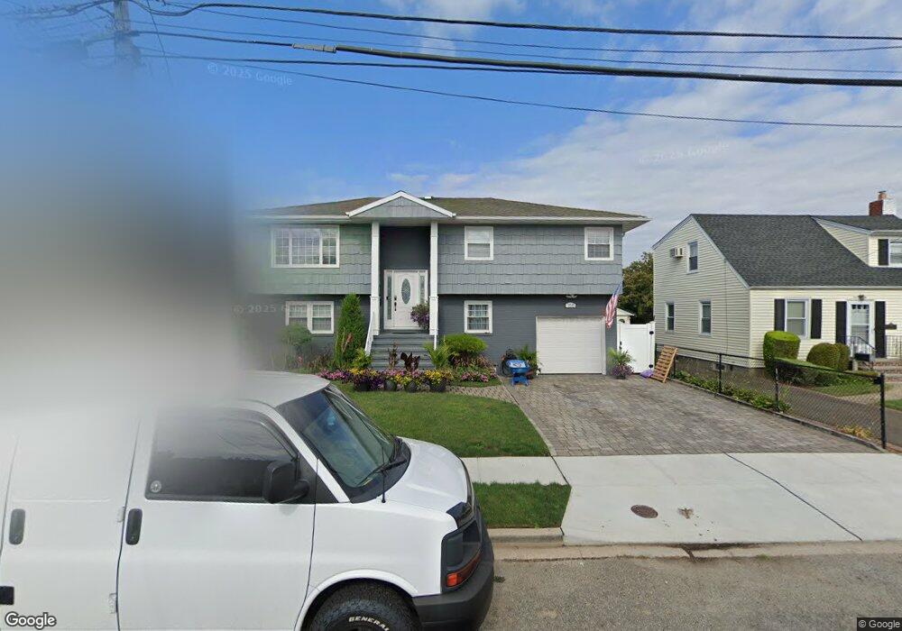 168 Kruze St, Franklin Square, NY 11010 - photo 1