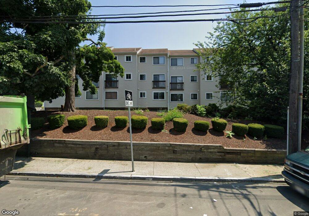 10 Fort Point St unit 9, Norwalk, CT 06855 - photo 1