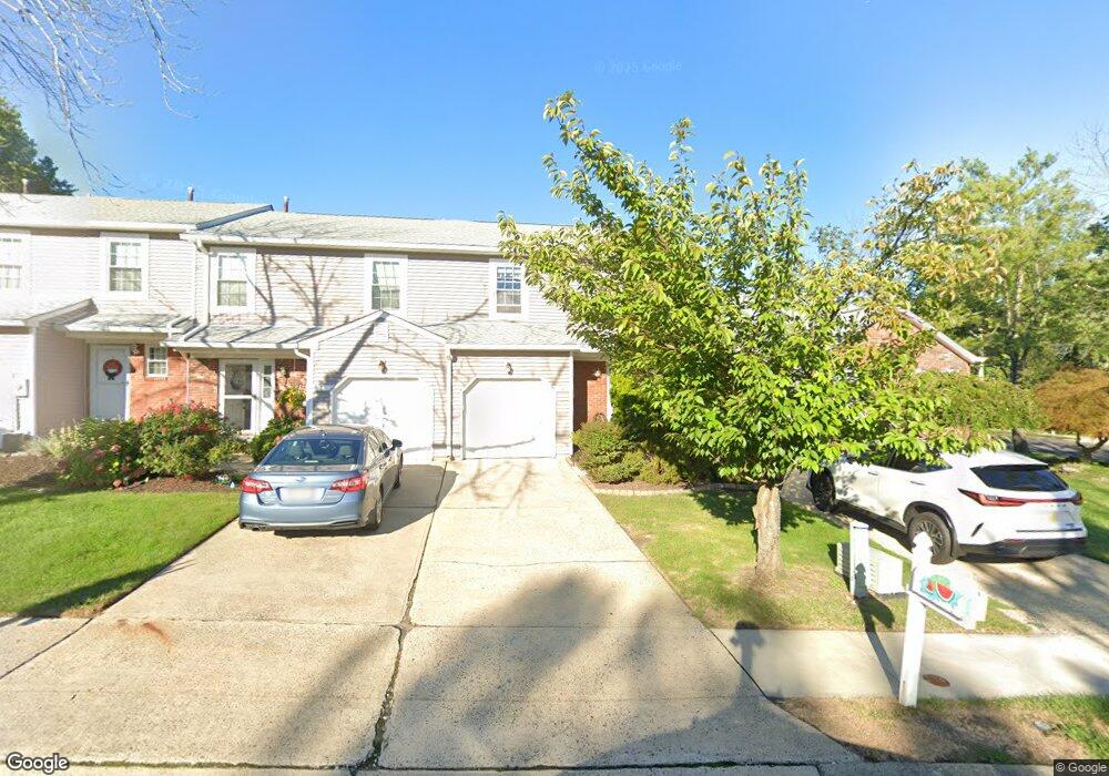 4 Oak Ln, Eatontown, NJ 07724 - photo 1