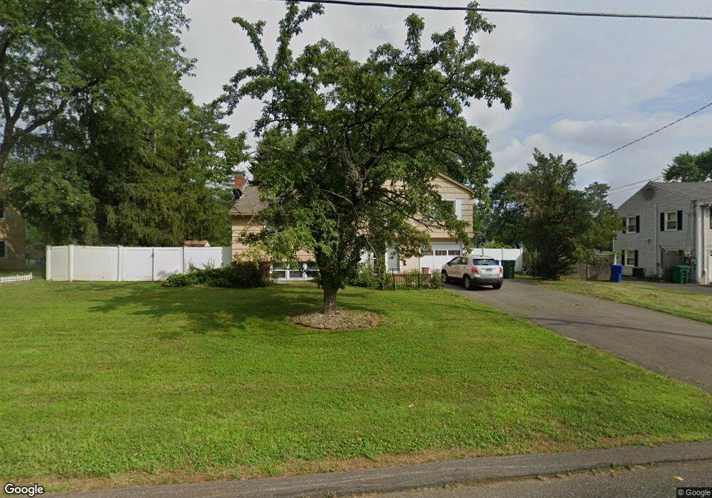 36 Brentwood Dr, Bloomfield, CT 06002 - photo 1