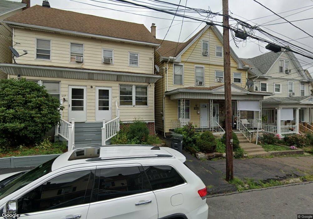 633 N Laurel St, Hazleton, PA 18201 - photo 1