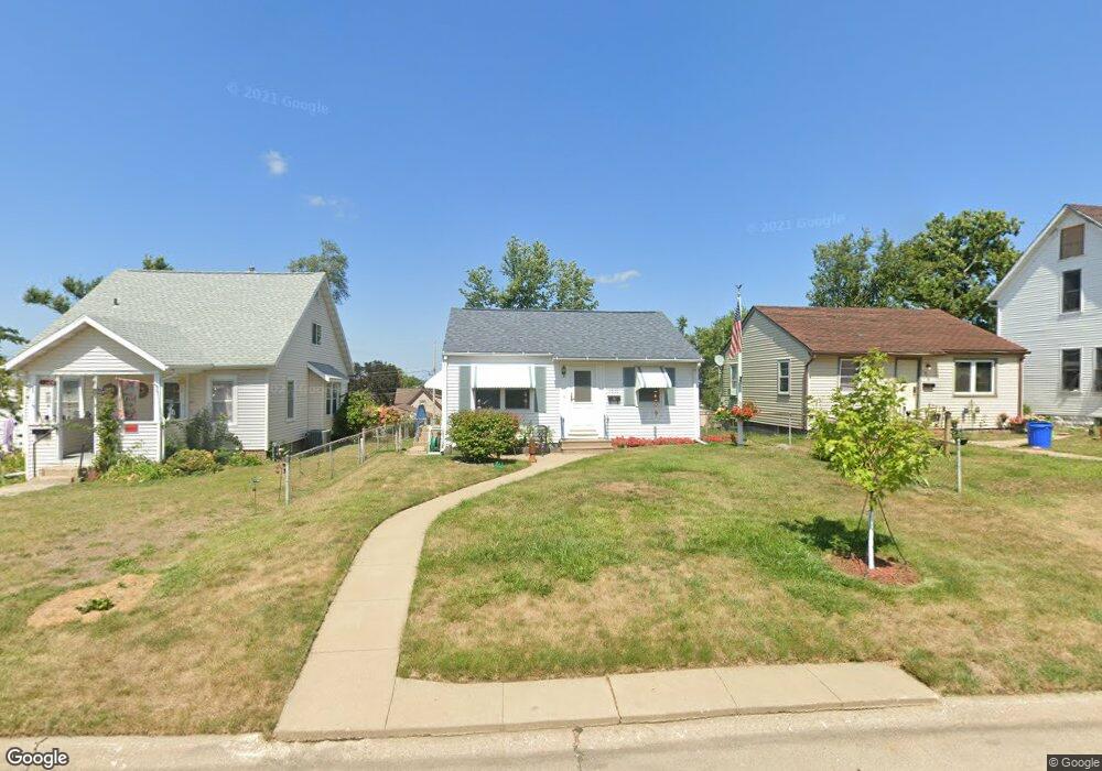 1320 19th Ave SW, Cedar Rapids, IA 52404 - photo 1