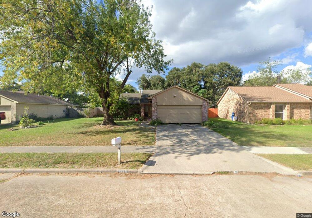 3318 Willow Tree Dr, Houston, TX 77066 - photo 1