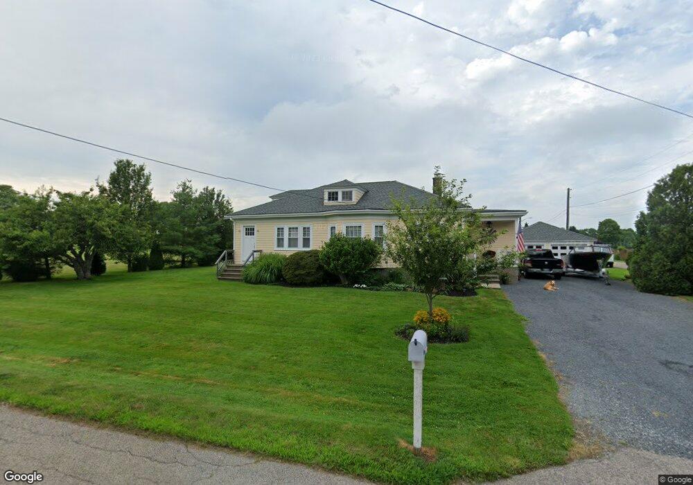 60 Fayal Ln, Middletown, RI 02842 - photo 1