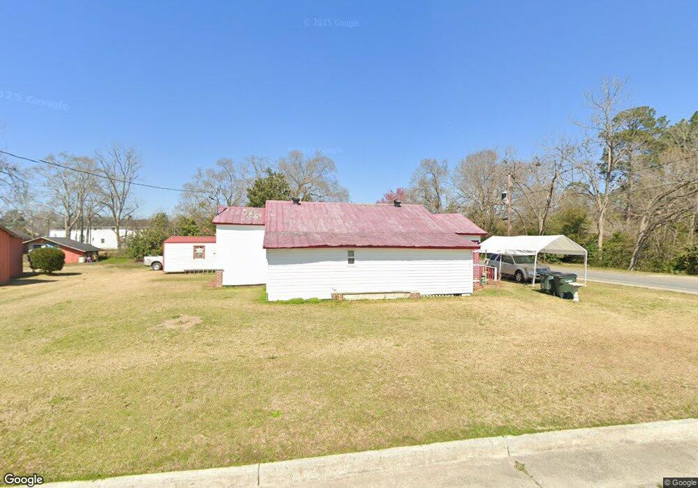 348 Hodges St, Claxton, GA 30417 - photo 1