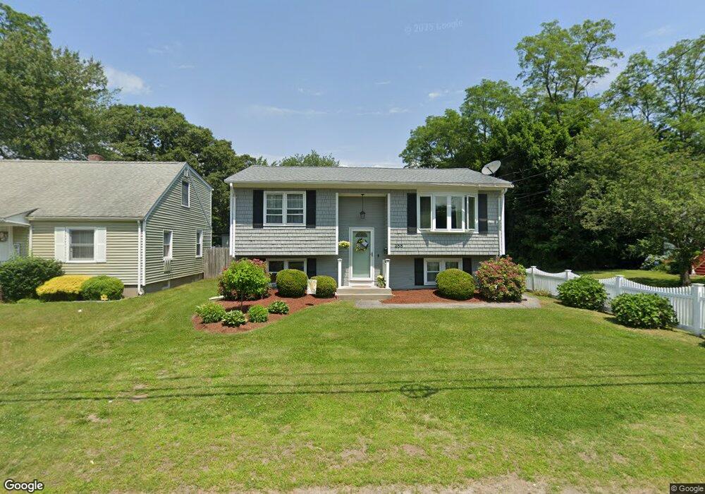255 Aqueduct Rd, Cranston, RI 02910 - photo 1