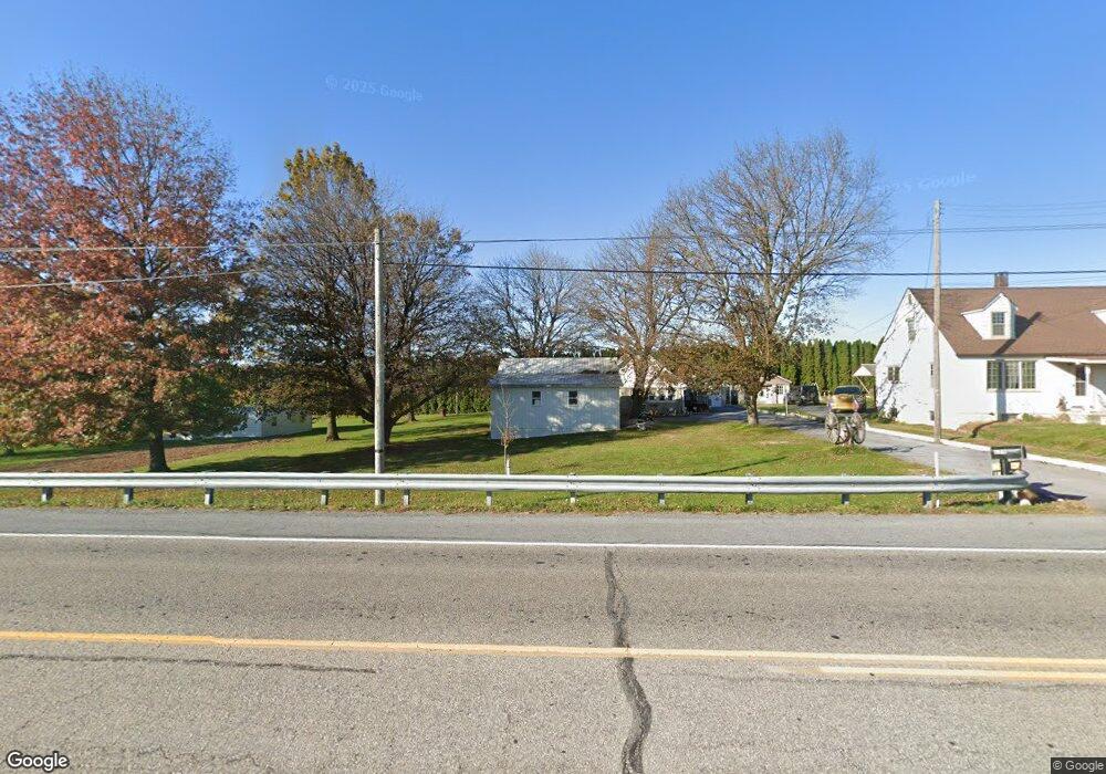 679 W Lincoln Ave, Myerstown, PA 17067 - photo 1