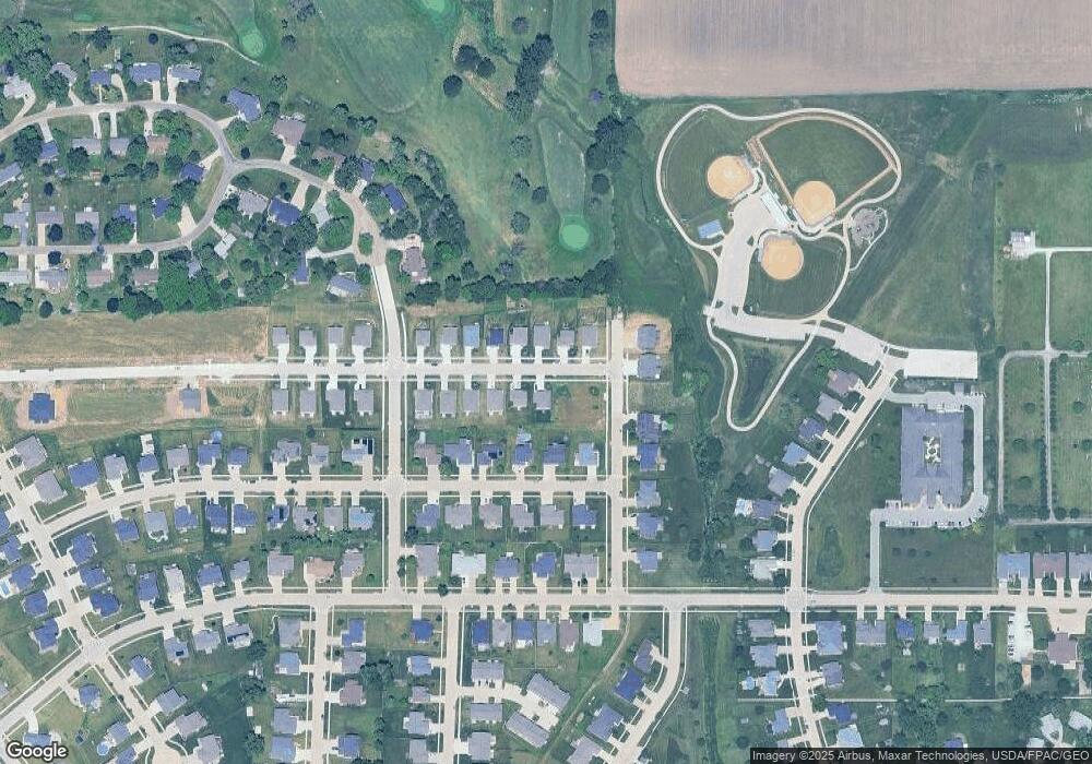 600 Prairie View Dr, West Branch, IA 52358 - photo 1