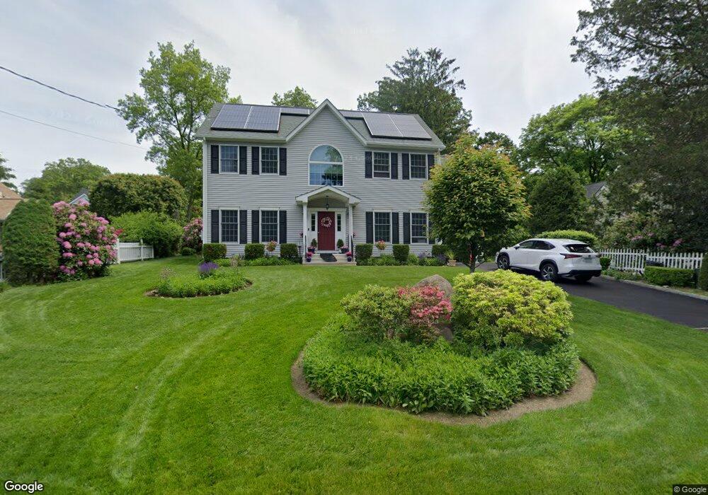 8 Maple Ct, Rye Brook, NY 10573 - photo 1