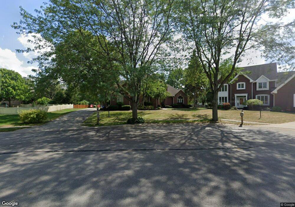 10285 Willow Bend Ct, Fishers, IN 46037 - photo 1