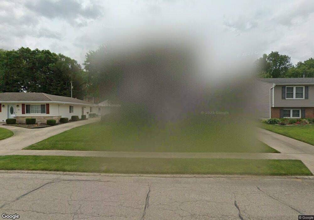 585 Marshall Dr, Xenia, OH 45385 - photo 1