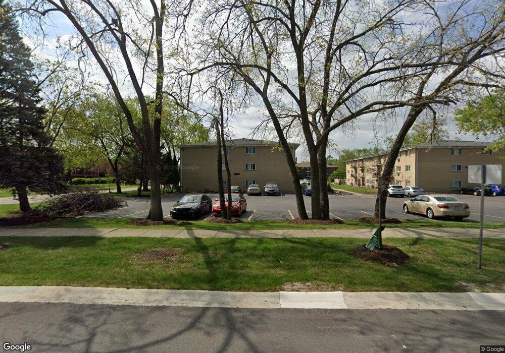 1130 S Lorraine Rd unit 2A, Wheaton, IL 60189 - photo 1