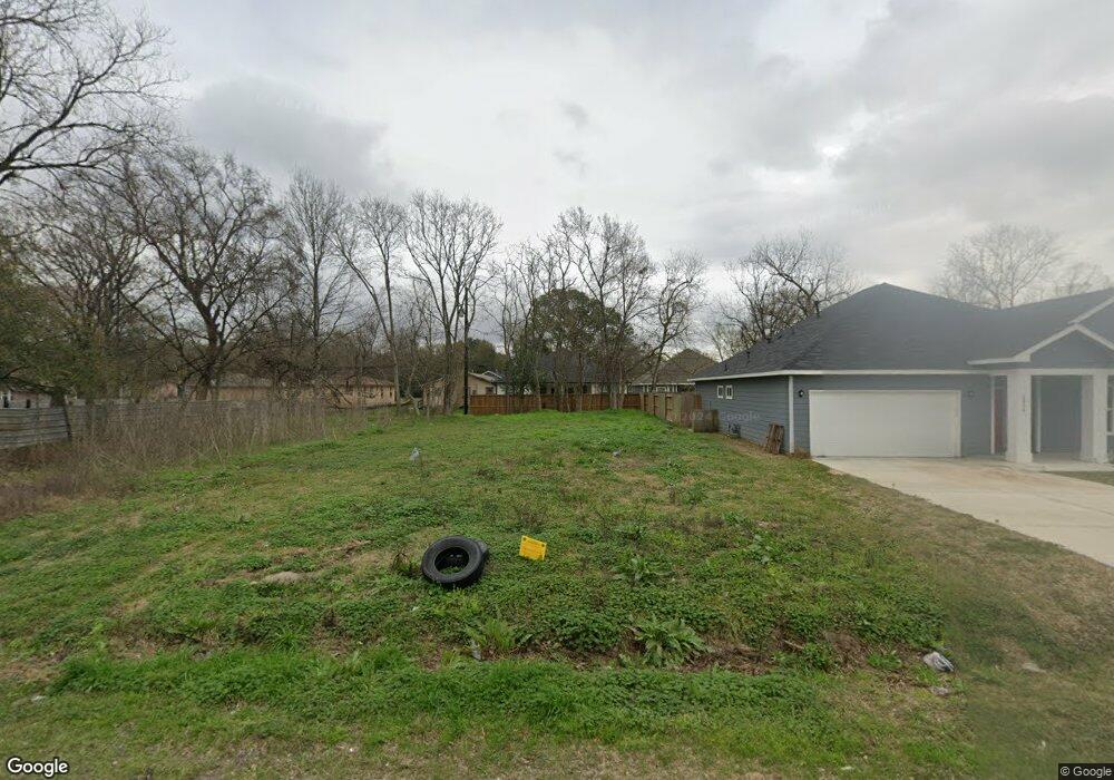 7824 Hanfro Ln, Houston, TX 77088 - photo 1