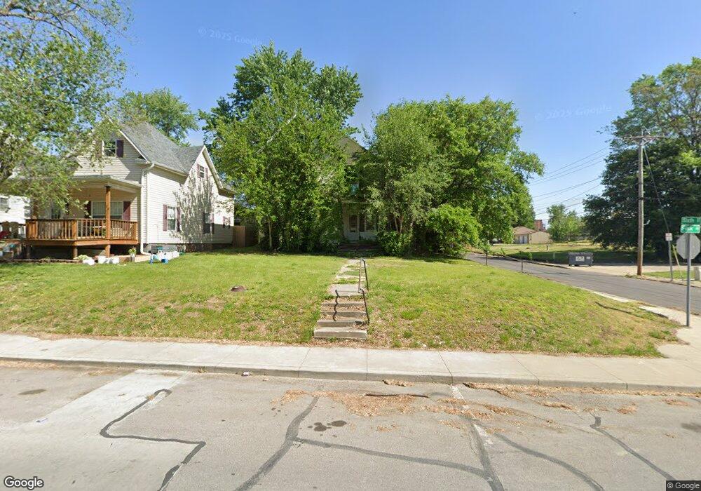 519 Fisk Ave, Moberly, MO 65270 - photo 1