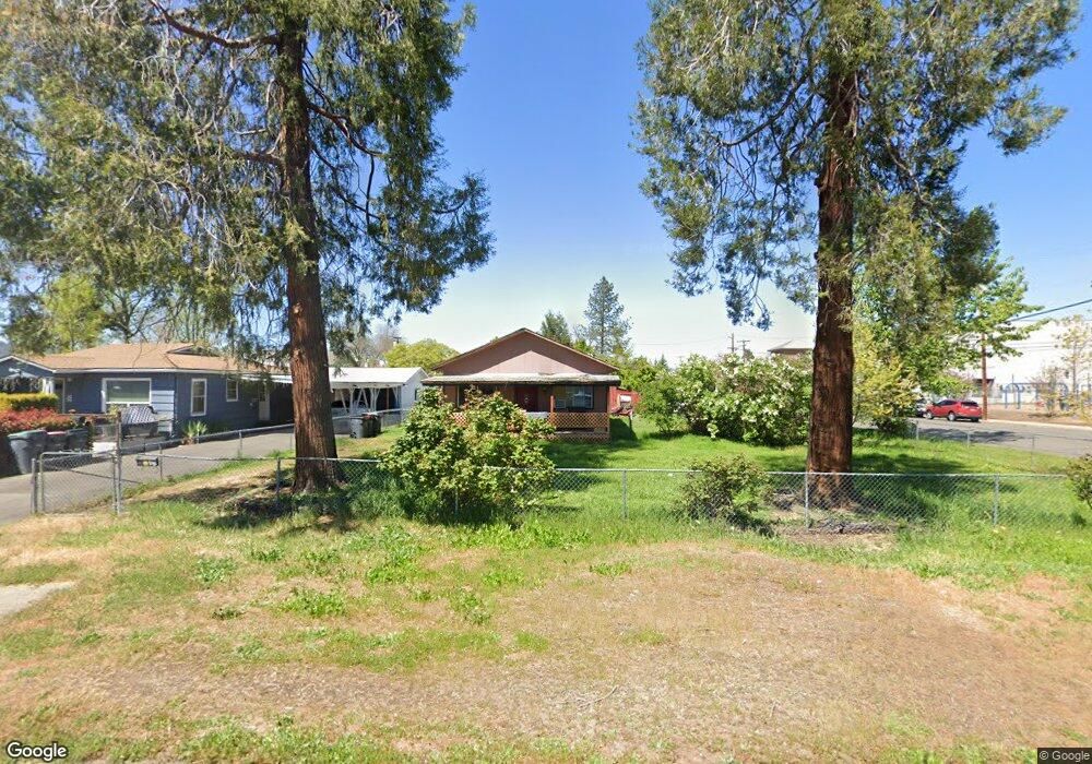 143 Bush St, Central Point, OR 97502 - photo 1