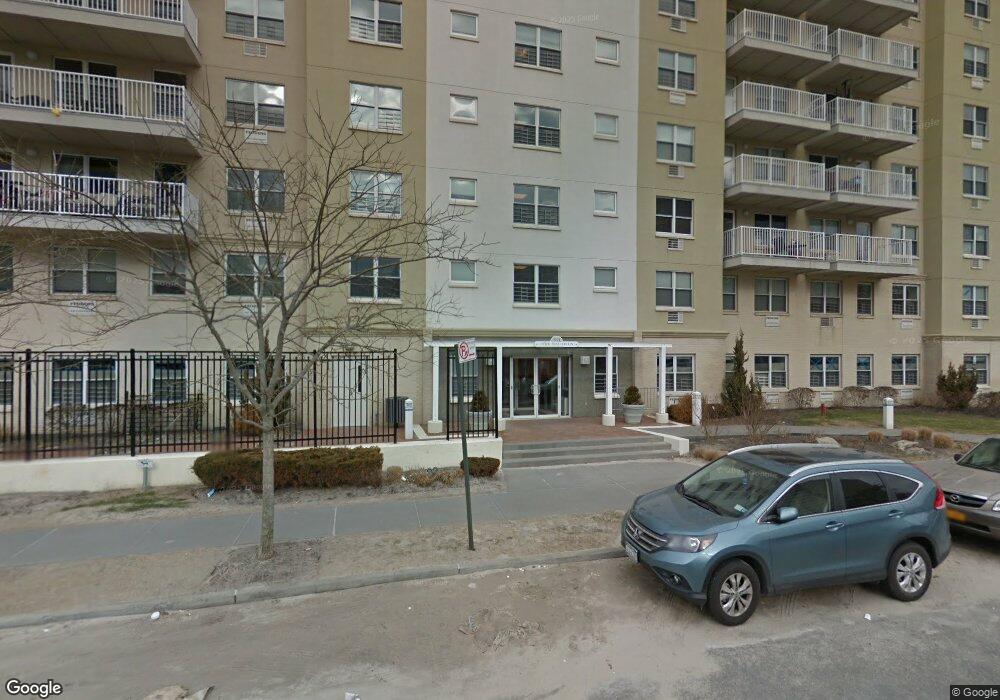 7914 Rockaway Bch Blvd unit 8F, Far Rockaway, NY 11693 - photo 1