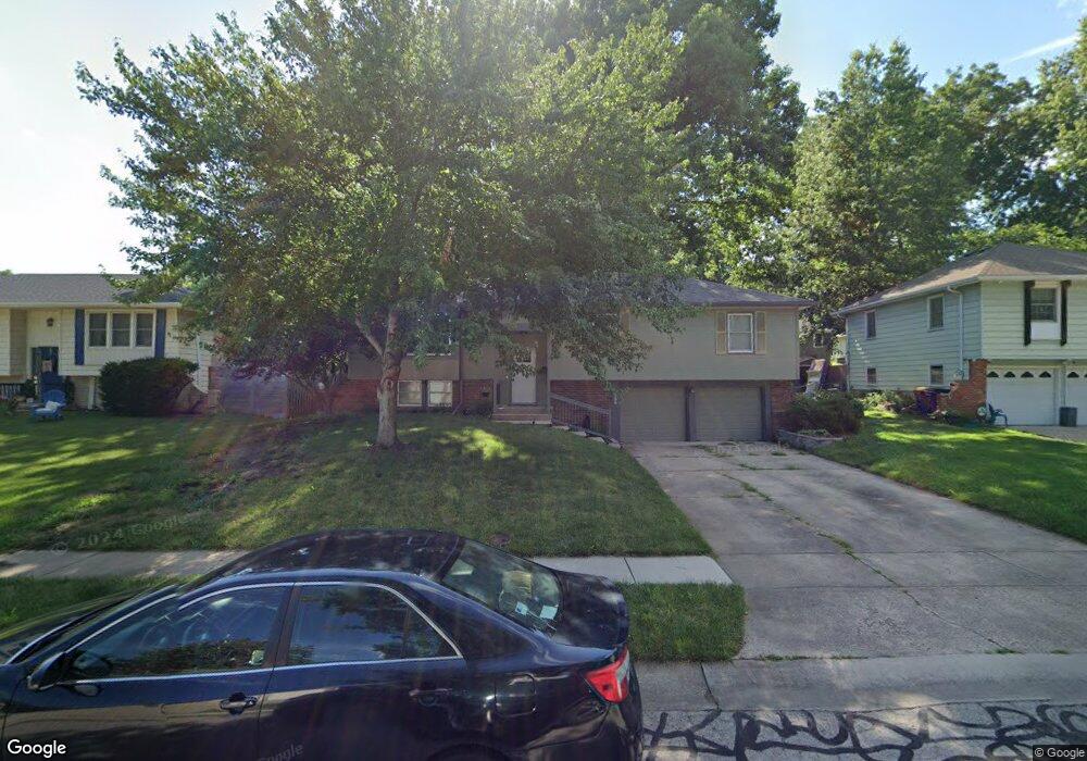 5134 Garnett St, Shawnee, KS 66203 - photo 1