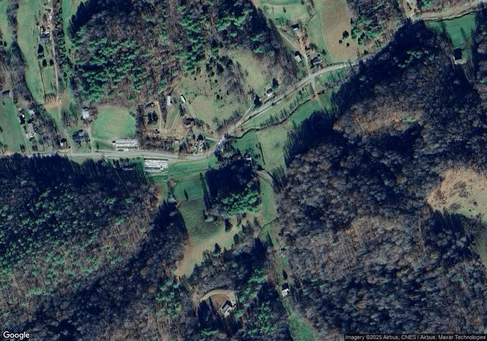 000 Doan Town Rd, Burnsville, NC 28714 - photo 1