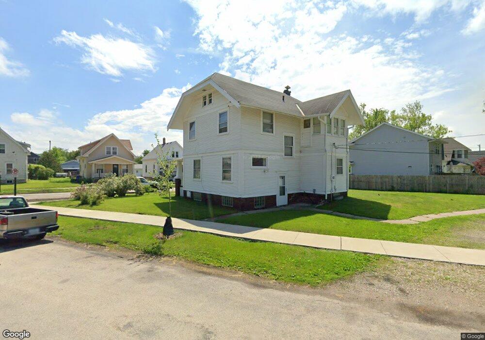 1700 Hamilton St SW, Cedar Rapids, IA 52404 - photo 1