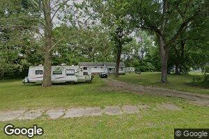 525 N 7th St, Clinton, IN 47842