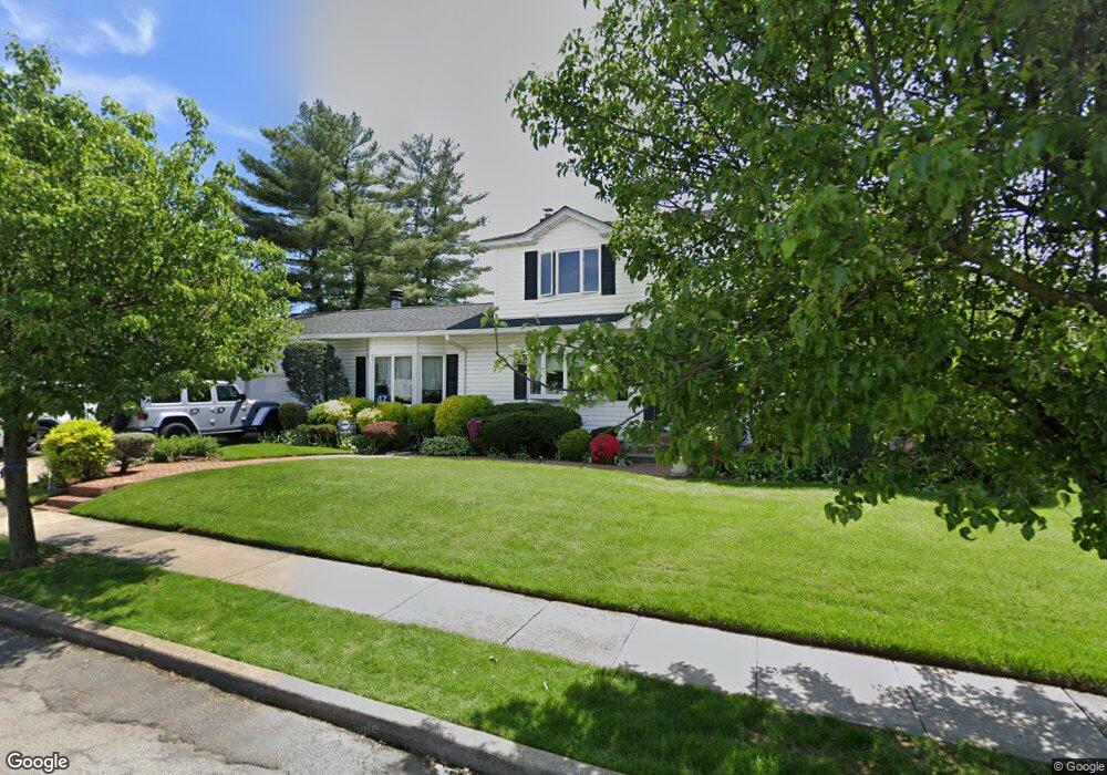 833 Marion St, Franklin Square, NY 11010 - photo 1